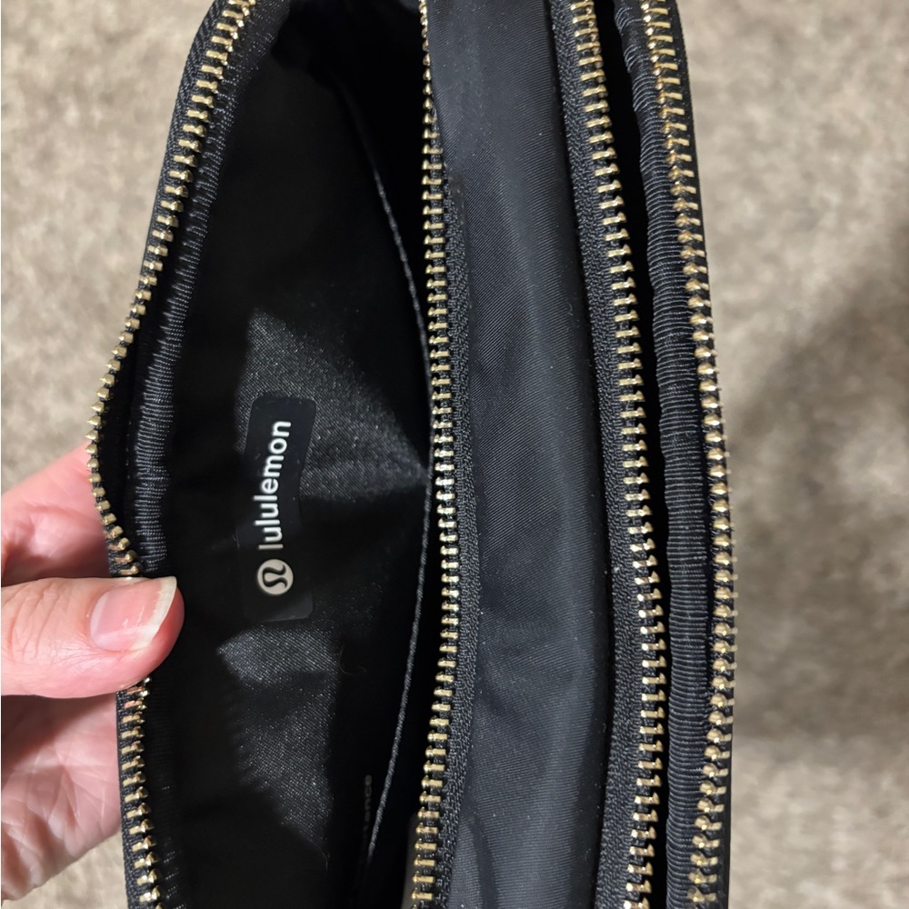 Lululemon Crossbody Bag - Picture 4 of 4